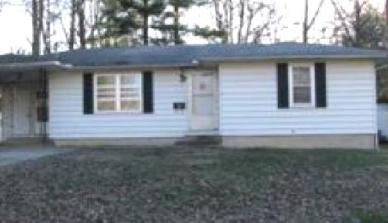 827 Corinne St, Jackson, MO 63755 