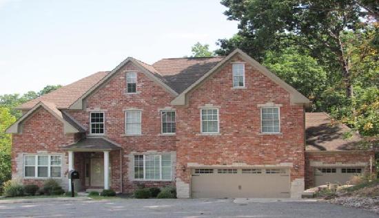 1504 Cleo Ct, High Ridge, MO 63049 