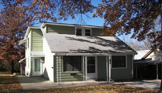 1510 N Main St, Independence, MO 64050 