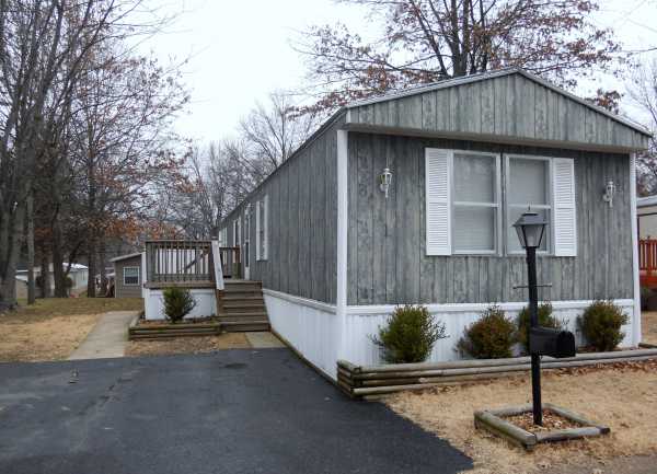 345 Castile Court, Saint Peters, MO 63376 