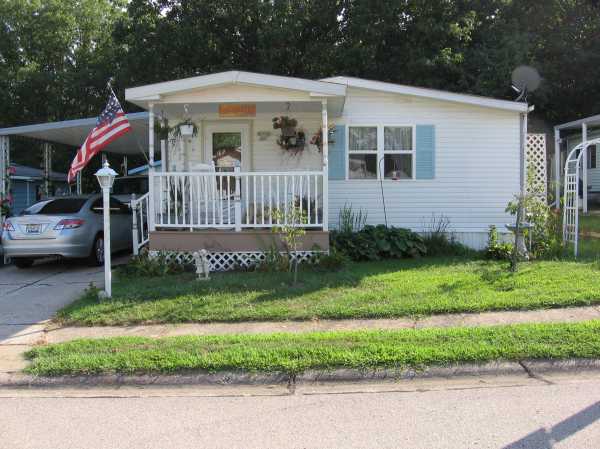 27773 Cypress Ln. Loop W, Warrenton, MO 63383 