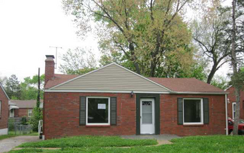 1066 Mona Dr, Saint Louis, MO 63130 