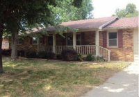 106 Foust Dr, Sikeston, MO 63801 