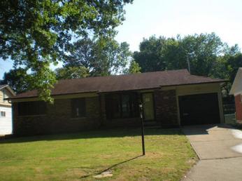 4411 Big Chief Dr, Saint Louis, MO 63123 