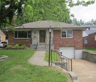 9142 Darlene Dr, Saint Louis, MO 63123 