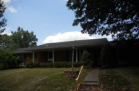 120 Lakeshore Dr, Scott City, MO 63780 