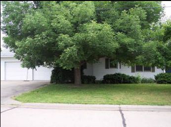 1918 Lake Dr., Fulton, MO 65251 