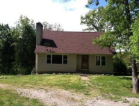 9734 Misplay Rd, Bloomsdale, MO 63627 
