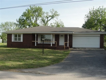 739 College St, Greenfield, MO 65661 