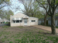 10186 Count Dr, St Louis, MO 63136 