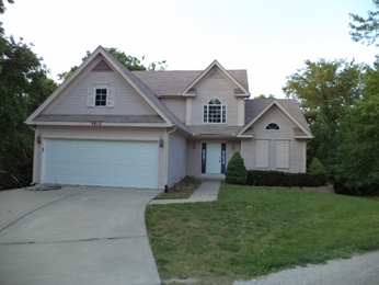 5815 North Wayne Ave, Gladstone, MO 64118 