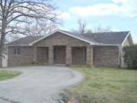 926 Skyline Dr, Forsyth, MO 65653 