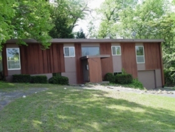 8615 E 73rd Terr, Kansas City, MO 64133 