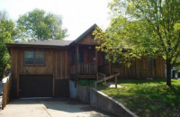 5723 South 17th St, Saint Joseph, MO 64504 