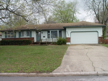 8604 Ash Ave, Raytown, MO 64138 