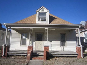 225 W Valley St, Saint Joseph, MO 64504 