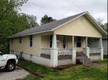 2074 N Hoffman Avenue, Springfield, MO 65803 
