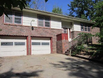 1101 S 3rd Ave, Ozark, MO 65721 