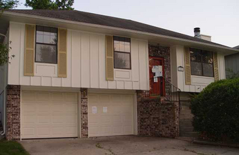 16823 E 41st St S, Independence, MO 64055 