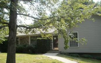 2512 SW Paris Dr, Blue Springs, MO 64015 