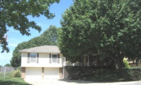 1505 SW White Oak Ln, Blue Springs, MO 64015 