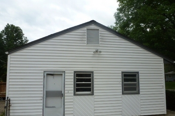 10701 Saint Catherines Lane, Kansas City, MO 64137 