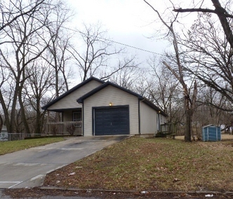 5504 College Ave, Kansas City, MO 64130 