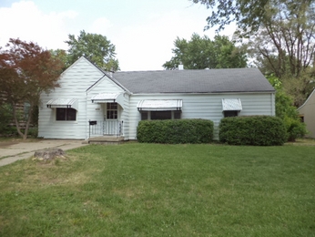 5915 N Howard Ave, Gladstone, MO 64118 