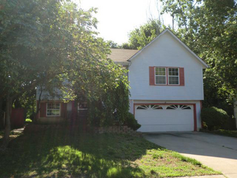 207 SE Crestwood St, Lees Summit, MO 64063 