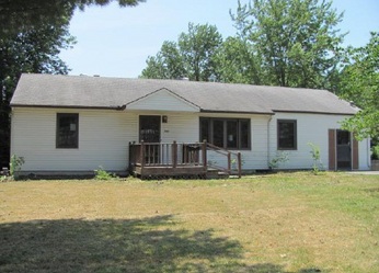 1201 NE 67th Pl, Gladstone, MO 64118 