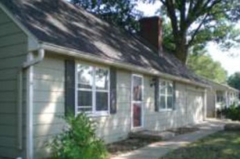 1205 Liberty Drive Ter, Liberty, MO 64068 