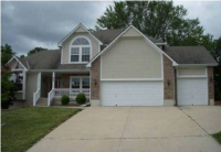 221 SE Citation St, Lees Summit, MO 64082 