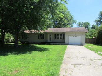 202 Jeb St, Willard, MO 65781 