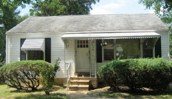 7916 Bloom Drive, Saint Louis, MO 63133 