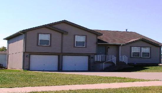 6353 Blue Ridge Blvd, Raytown, MO 64133 