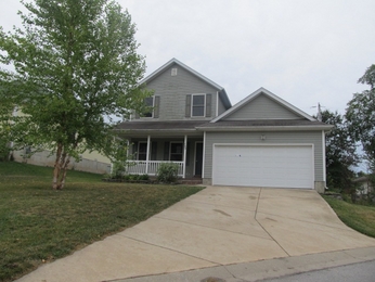 702 E Saint Charles St, Ozark, MO 65721 