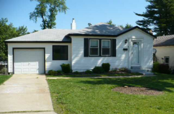 9433 Upland Dr, Saint Louis, MO 63123 