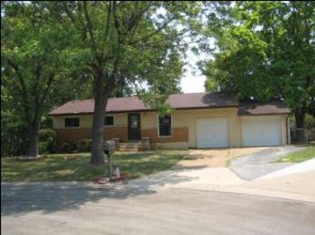 401 Mclaughlin Dr, Saint Louis, MO 63129 