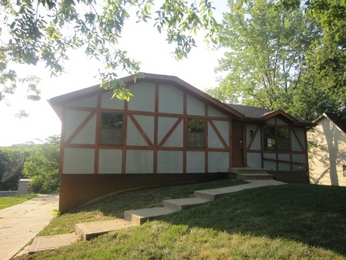 6700 67th Terr NW, Kansas City, MO 64151 