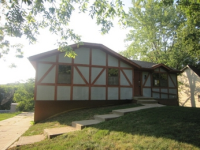 6700 67th Terr NW, Kansas City, MO 64151 