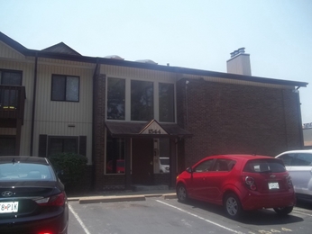 1544 Summer Run Dr #202, Florissant, MO 63033 