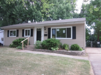 705 Village Square Dr, Hazelwood, MO 63042 