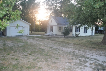 203 W Lone Jack Lees Summit Rd, Lone Jack, MO 64070 