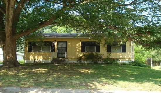 2601 MEADOW TRL, Saint Joseph, MO 64503 