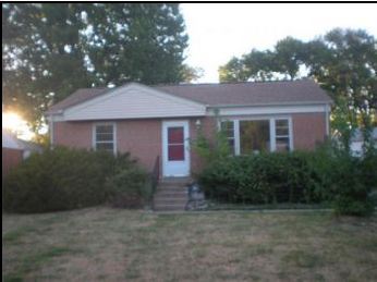 190 De Smet Dr, Florissant, MO 63031 