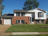 2735 Sorrell Dr, Florissant, MO 63033 