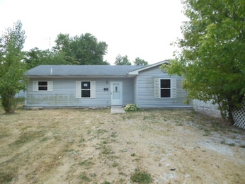 1706 W Church St, Bowling Green, MO 63334 
