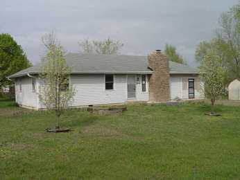 36208 E 303rd Ter, Garden City, MO 64747 