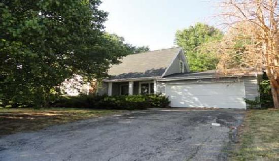 1200 East Windfall Ridge Court, Saint Peters, MO 63376 