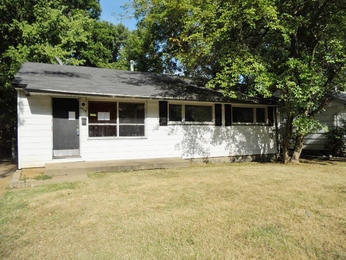 9736 Medford Drive, Saint Louis, MO 63136 